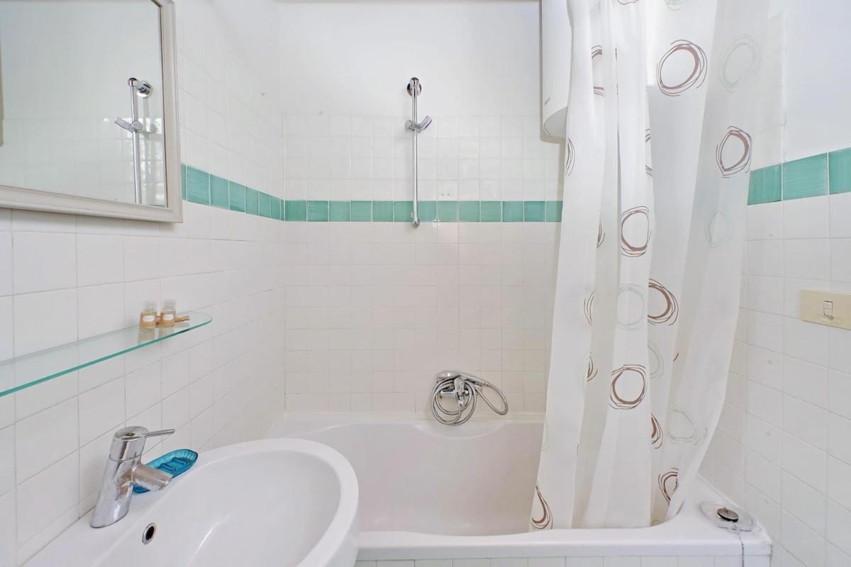 Colosseum Renovated Via Frangipane Apartment Rome